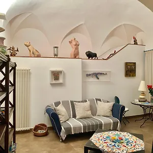  Apartment La Maison De L'artiste & Bike Italien